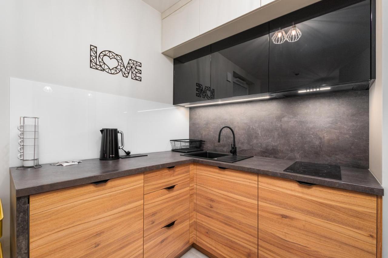 Wiktoryn 6 By Homeprime Warsaw Exterior photo